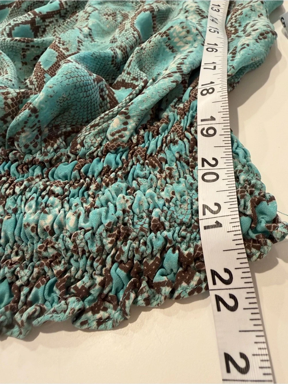 Michael Kors Off-Shoulder Teal Snake-Print Smocked Waist Top woman’s XL chiffon